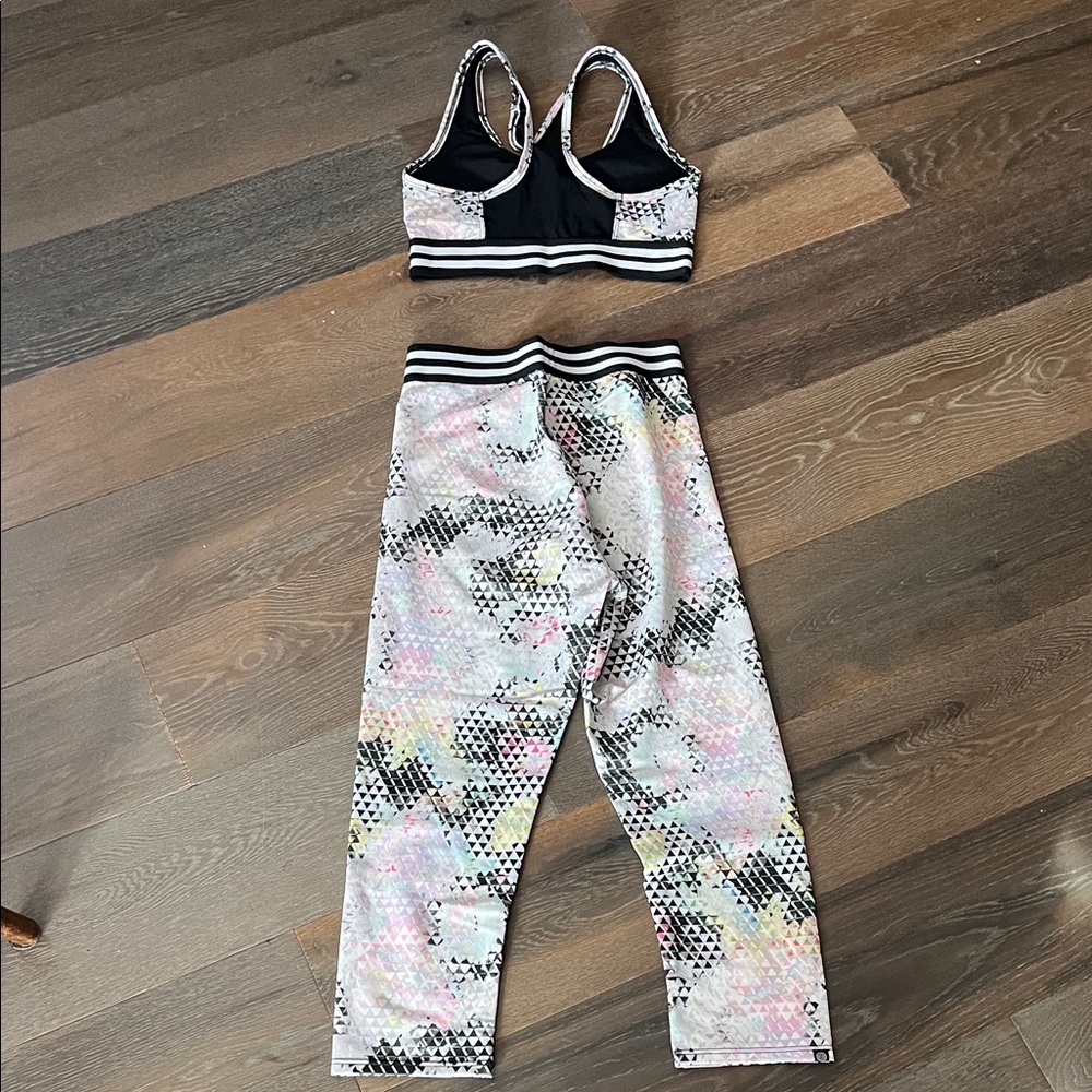 Patterned Leggings And Top Set - image 2